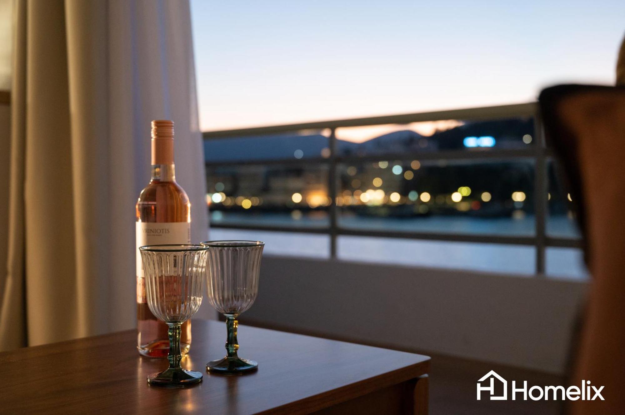 Amaya - Sea View Suites Chalkida Exterior photo
